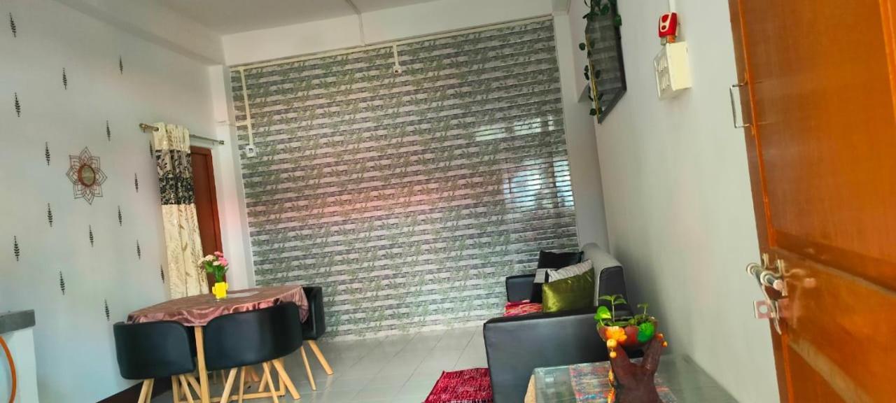 Primrose Homestay กูวาฮาติ ภายนอก รูปภาพ
